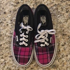 Vintage Vans Shoes. Plaid Pink. Women’s Size 6.5